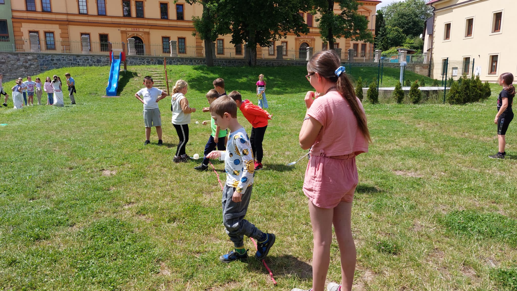 SPORTOVNÍ ODPOLEDNE V DRUŽINĚ